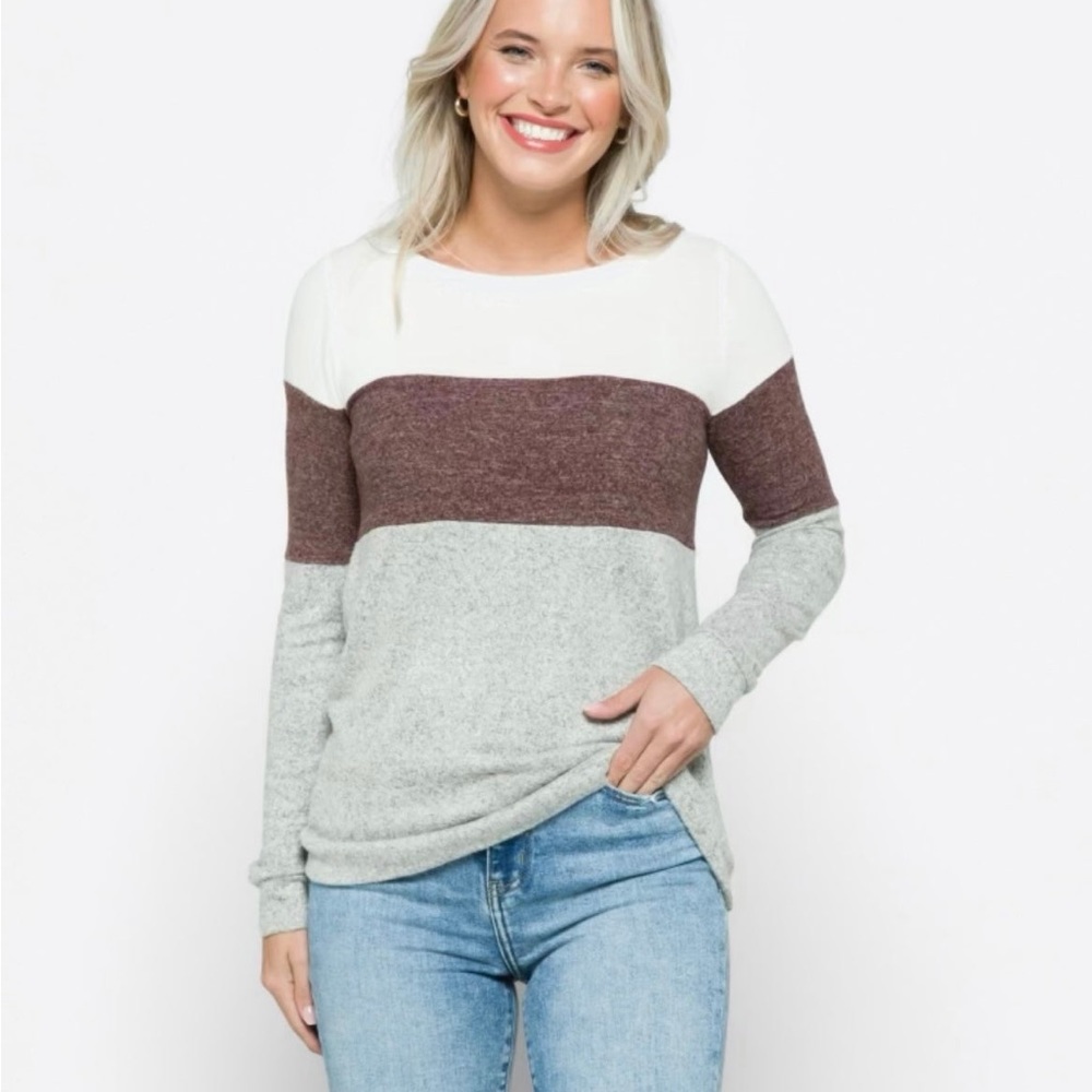 Pink Clover Colorblock Knit Top - Picture 2 of 2